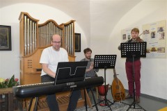 Vernisaz-HampLOVE-Kraliky-1